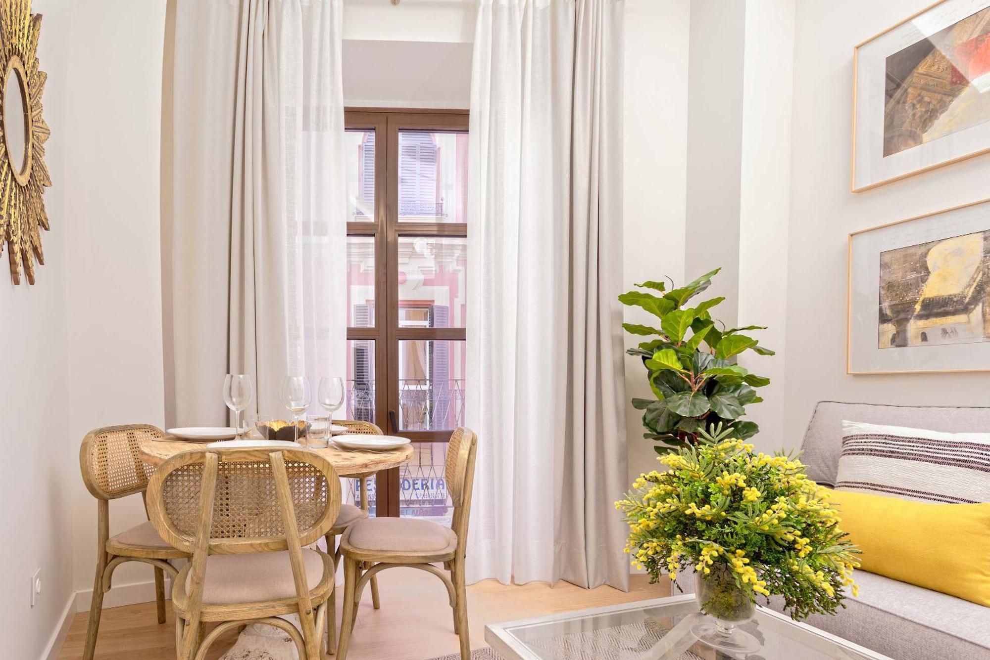 Genteel Home Museo Seville Luaran gambar